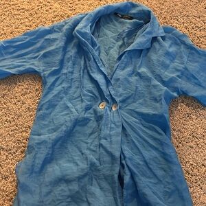 blue cover up shirt, zara, size xs, small slits on hips, ties in front